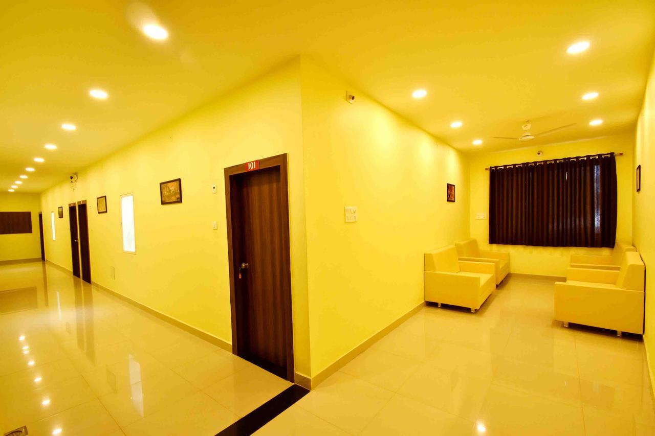 אויאיין Hotel Hori Palace מראה חיצוני תמונה