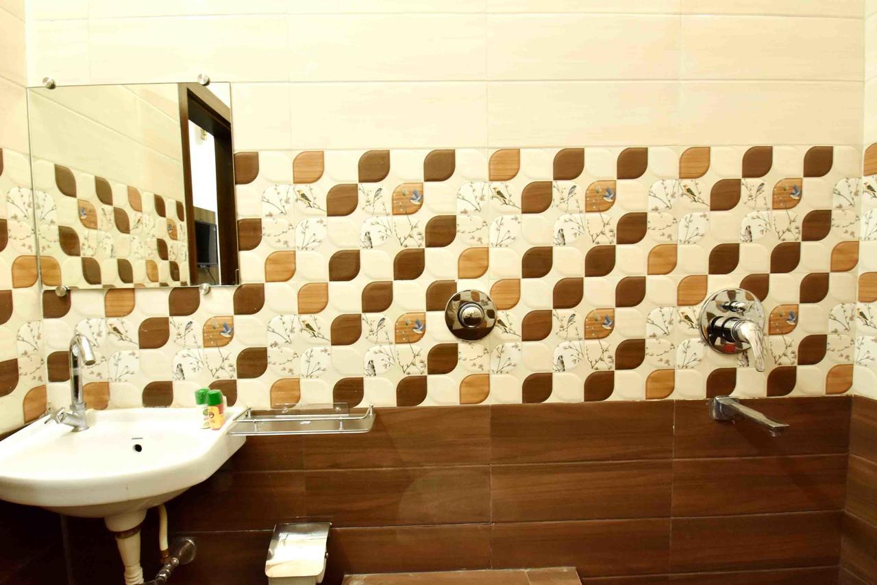 אויאיין Hotel Hori Palace מראה חיצוני תמונה