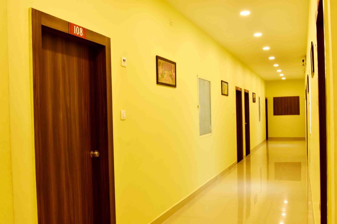 אויאיין Hotel Hori Palace מראה חיצוני תמונה